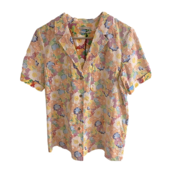 Urban Outfitters Tops - URBAN Outfitters top size medium NWT